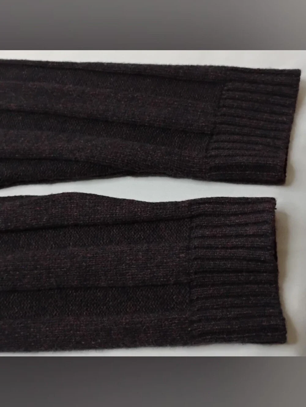 Men's Size XL Jos. A. Bank Dark Brown Wool Button Front V-Neck Cardigan Sweater